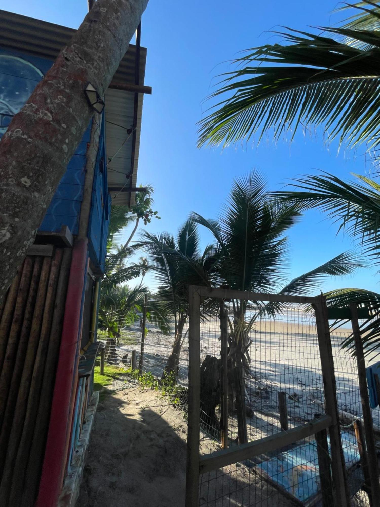 Vila Dos Gnomos Paraiso Mistico Pe Na Areia Ilheus Exterior photo